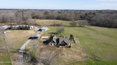 Welcome to Fullington Farms, an 85.4-acre turn-key estate in - photo 6