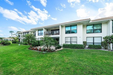 Spacious 3-bedroom, 2-bath condo featuring wood-look tile - photo 31