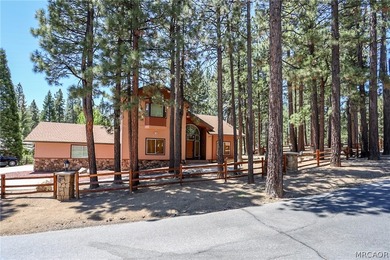 Custom Kawa Built Home on Exceptional Lot across from Lake with - photo 3
