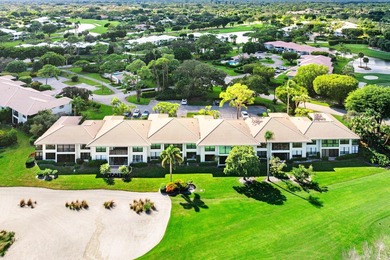 Spacious 3-bedroom, 2-bath condo featuring wood-look tile - photo 33