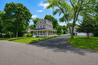Welcome to this beautifully maintained home nestled in the heart - photo 4