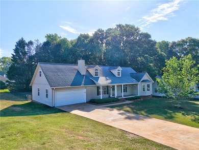 So much to offer with this 5 bedroom home! Step inside to find - photo 34