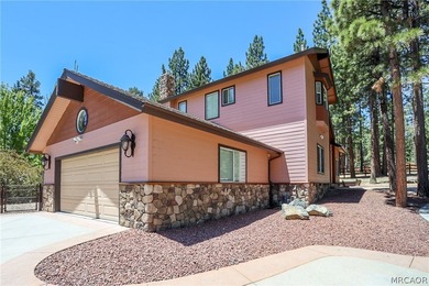 Custom Kawa Built Home on Exceptional Lot across from Lake with - photo 5