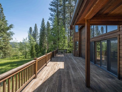 Welcome to your dream home where breathtaking views meet - photo 39