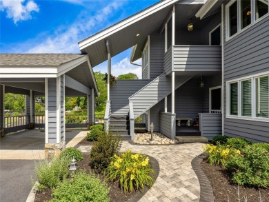 Lake Condo For Sale in Lake Toxaway, North Carolina