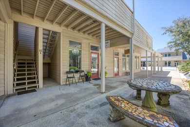 Located in the heart of Harbourtown in Gulf Breeze Proper, this - photo 2