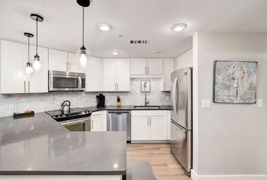 This 3 Bedroom, 3 Bath Gulf-front Westwinds condomminium at - photo 10