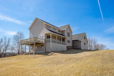 Lake Home For Sale in Lake Summerset, Illinois