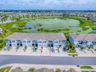 Lake Townhome/Townhouse For Sale in Wildwood, Florida