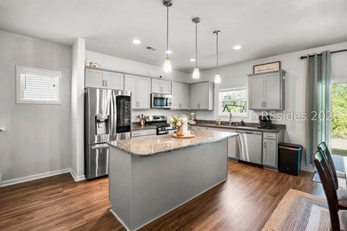Welcome to 25 Chinquapin! A beautifully maintained home offering - photo 14