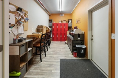 Investment opportunity consists of 4,500 square foot - photo 15