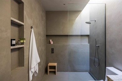 An architecturally significant modern retreat set on two private - photo 23