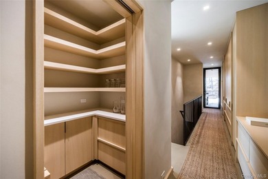 An architecturally significant modern retreat set on two private - photo 27