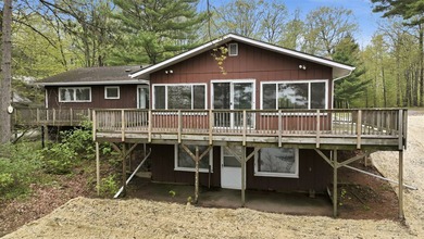 Bring your vision to beautiful Sand Lake. This year-round 4 - photo 2