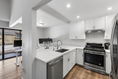 Welcome to this beautifully updated 2-bedroom, 2-bath - photo 18