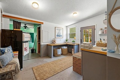 One or more photo(s) has been virtually staged. This property - photo 22
