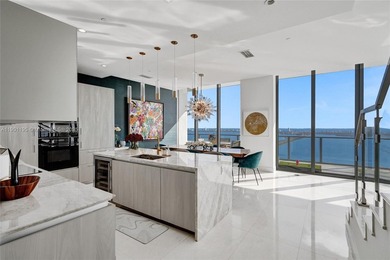 Penthouse Palace in the Sky-Breathtaking Views of Biscayne Bay &