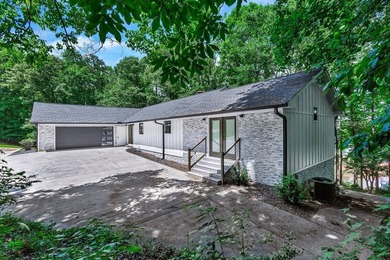 Stunning fully remodeled home presents like new construction - photo 2
