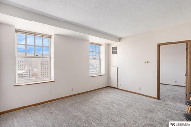 Kristine Nichols, M: , kristine.nichols,   - Ideal for college