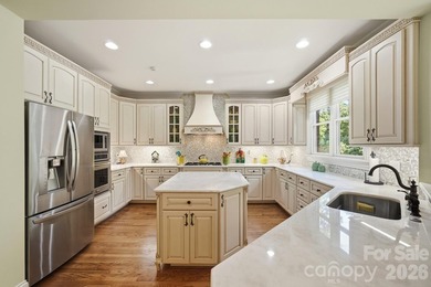 This exceptional 5,200+ square-foot waterfront residence offers - photo 6