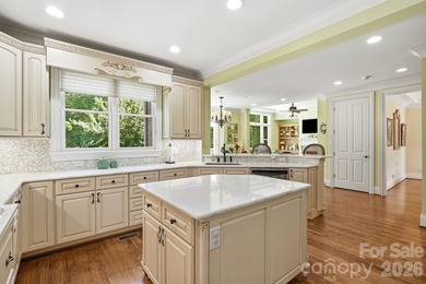 This exceptional 5,200+ square-foot waterfront residence offers - photo 8