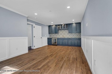 A majestic money Island gem awaits steps from the beach and