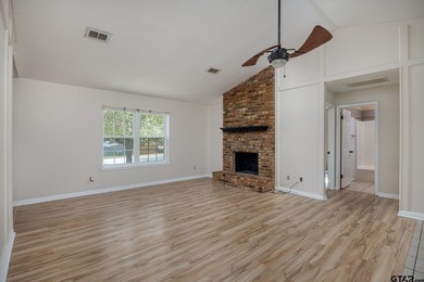 3 bedroom, 2 bathroom home located in the popular Whitehouse ISD - photo 3