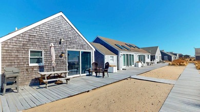 A Cottage at the Beach! Freestanding spacious and light-filled - photo 4