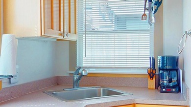 A Cottage at the Beach! Freestanding spacious and light-filled - photo 8