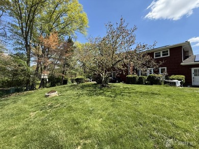 Welcome home to this beautifully updated Colonial, ideally - photo 25