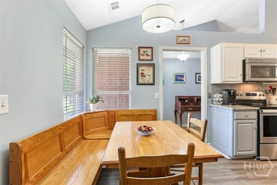 Wonderfully maintained home located on a cul-de-sac close to - photo 15