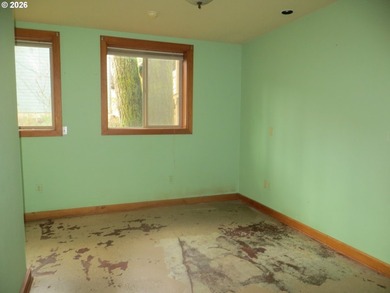 Discover your dream home nestled in a picturesque Fishhawk Lake - photo 16