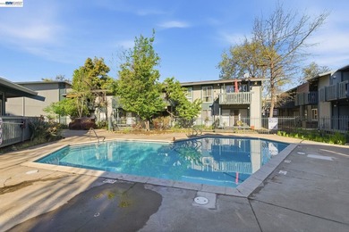 Welcome to this beautifully updated 1-bedroom, 1-bath - photo 18