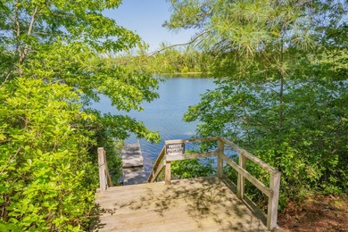 This 1930's cabin is located within the ''pine hills'' community - photo 2