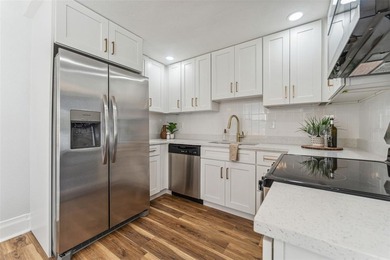 ***MOTIVATED*** Bring all offers! Your chance live in Hyde Park - photo 6