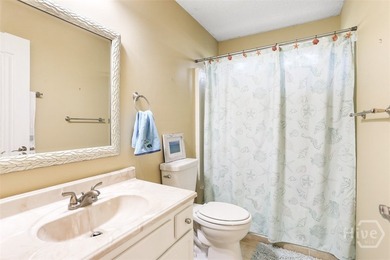 Wonderfully maintained home located on a cul-de-sac close to - photo 27