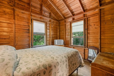 This 1930's cabin is located within the ''pine hills'' community - photo 9