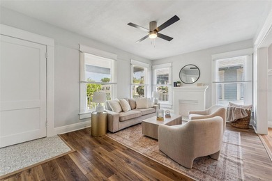 ***MOTIVATED*** Bring all offers! Your chance live in Hyde Park - photo 9