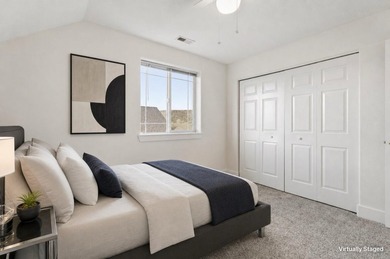 Welcome to this beautifully maintained townhouse in a quiet - photo 29