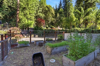 Happy Valley charmer on a large, sunny lot surrounded by - photo 31
