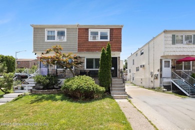 Welcome to your next chapter in this beautifully renovated - photo 2