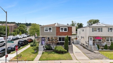 Welcome to your next chapter in this beautifully renovated - photo 4