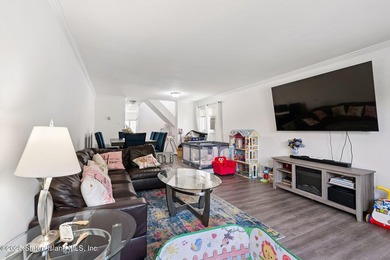 Welcome to your next chapter in this beautifully renovated - photo 6