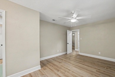 *1 photo is virtually staged* Stunning country retreat in N.E - photo 37