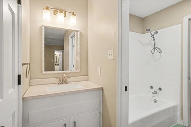 *1 photo is virtually staged* Stunning country retreat in N.E - photo 38
