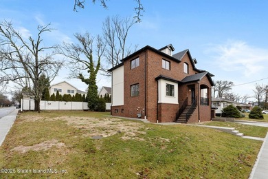Welcome home to 69 Elmbank Street! This exceptional, brand new - photo 2