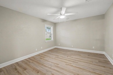 *1 photo is virtually staged* Stunning country retreat in N.E - photo 42