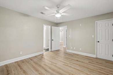 *1 photo is virtually staged* Stunning country retreat in N.E - photo 43