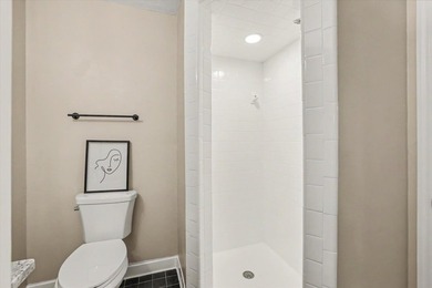 *1 photo is virtually staged* Stunning country retreat in N.E - photo 45