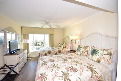Charming 1Bedroom Condo in Litchfield By the Sea  Welcome to